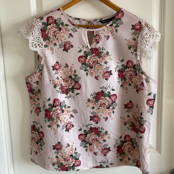 SHEIN Floral Blouse Lace Capped Sleeves Feminine Spring Sz L - Picture 1 of 7